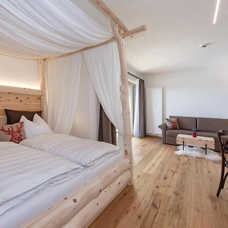 Hotel Roner Alm Rodeneck Exterior foto