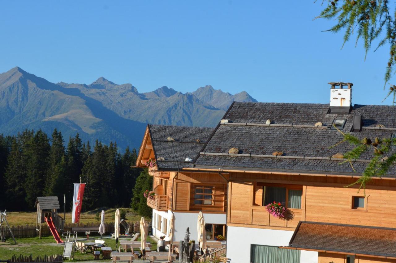 Hotel Roner Alm Rodeneck Exterior foto